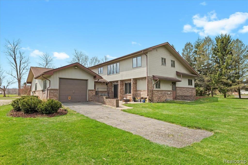 1415 ROSE CENTER Road, Fenton, MI 48430 — Photo 2