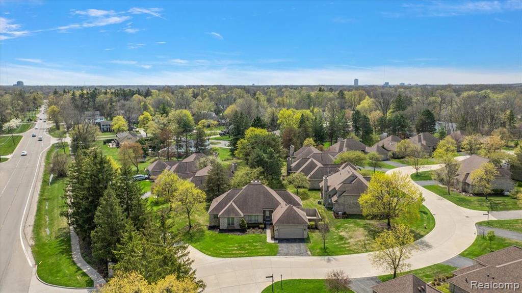 22025 Orchard Way, Beverly Hills, MI 48025 — Photo 54