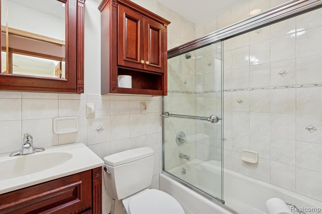1560 Odette, Hartland, MI 48353 — Photo 26