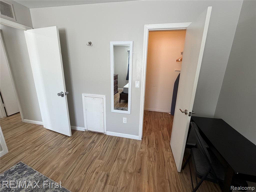 286 E. 13 MILE Road, Madison Heights, MI 48071 — Photo 9