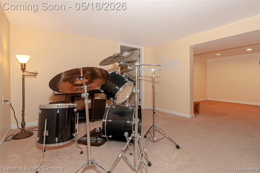 2446 Milverton Drive, Troy, MI 48083 — Photo 25