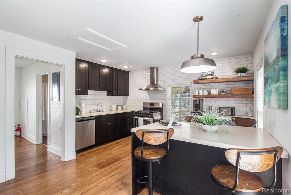 155 N Main Street, Clarkston, MI, 00000