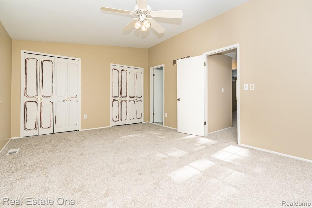 5075 Buckingham Drive, Troy, MI 48098 — Photo 21