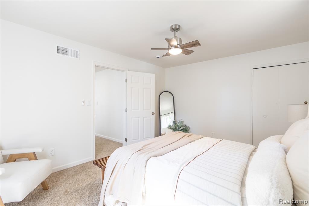 4679 Mayfair Street, Dearborn Heights, MI 48125 — Photo 9