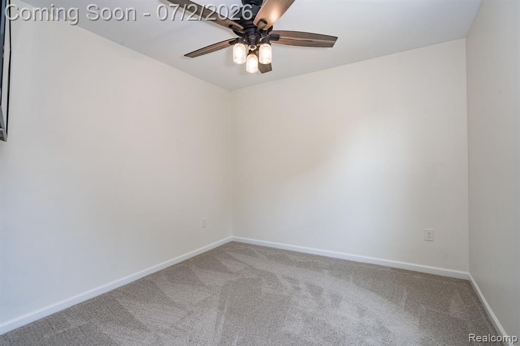 425 Knollwood Drive, Ortonville, MI 48462 — Photo 30