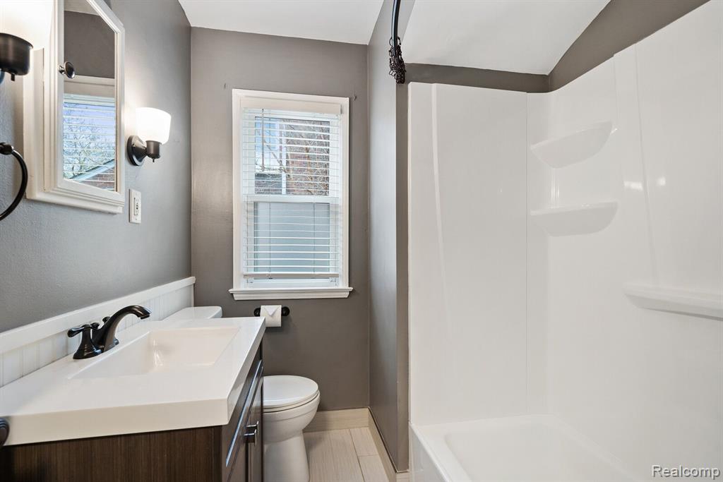 822 N GAINSBOROUGH Avenue, Royal Oak, MI 48067 — Photo 13