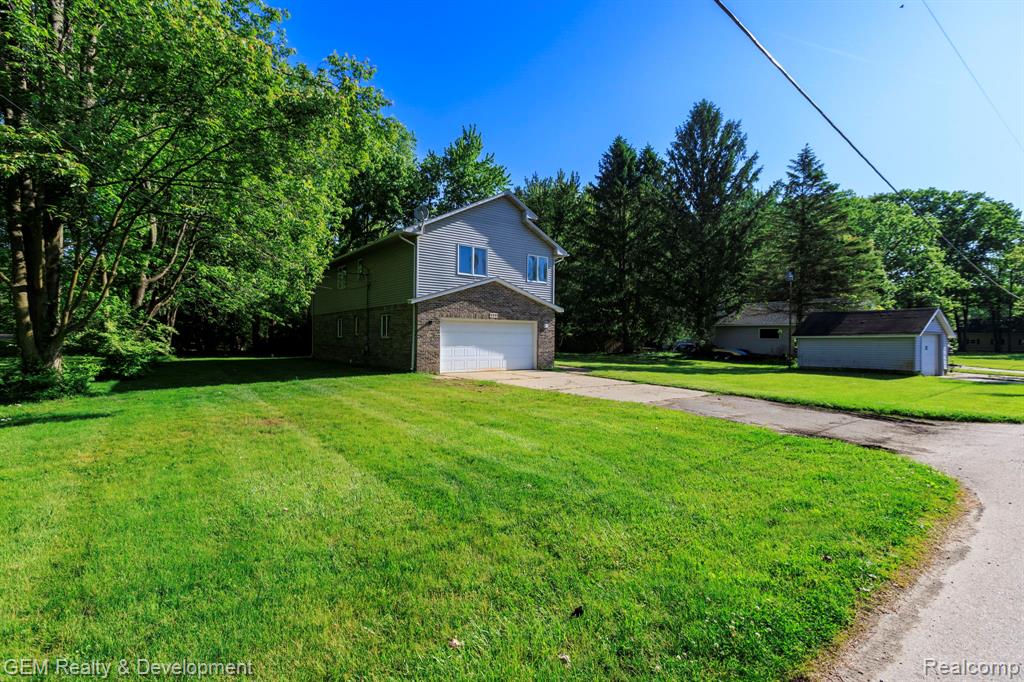 1111 Sarah Road, Pinckney, MI 48169 — Photo 36