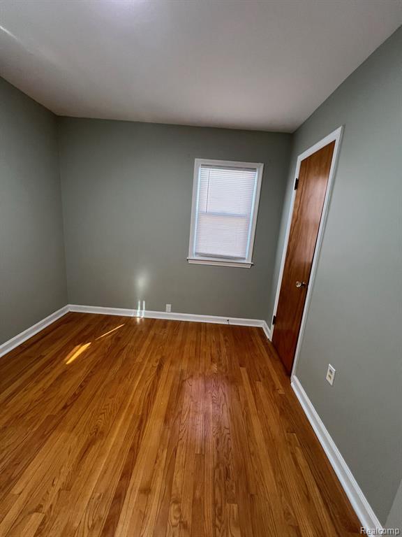52 CAMLEY Drive, Waterford, MI 48328 — Photo 5