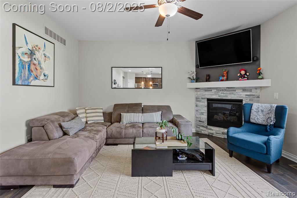 710 Pine Tree Road, Lake Orion, MI 48362 — Photo 9