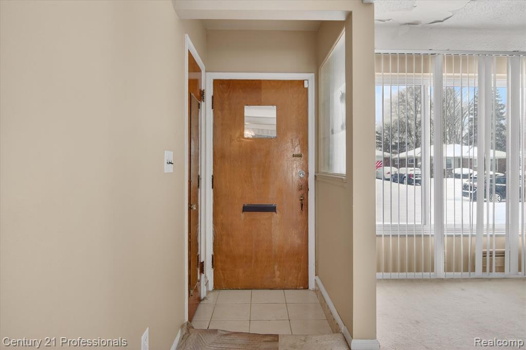 16786 Sprenger Avenue, Eastpointe, MI, 48021