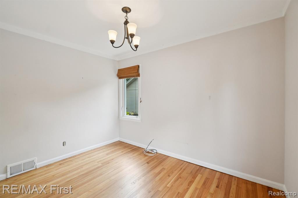 15590 Buckingham Avenue, Beverly Hills, MI 48025 — Photo 14