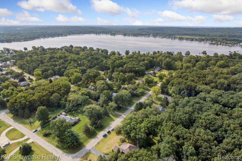 11858 Earl Street, Pinckney, MI 48169 — Photo 58