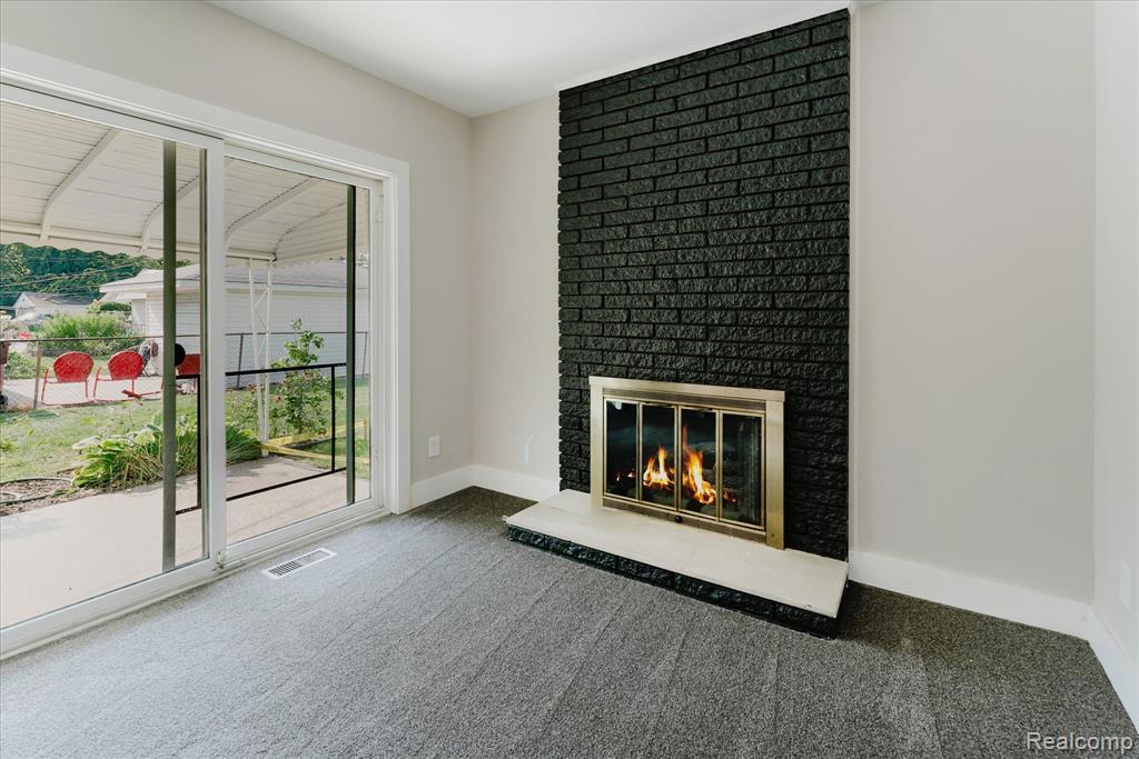 8355 HELEN, Center Line, MI 48015 — Photo 12