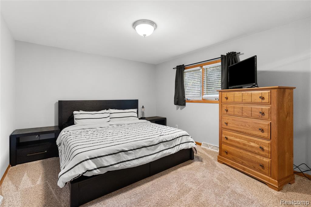 1055 E Hollywood Boulevard, Clio, MI 48420 — Photo 46