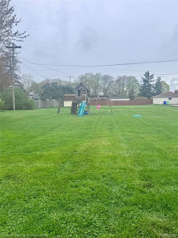 33103 Edgegrove, Fraser, MI 48026 — Photo 24