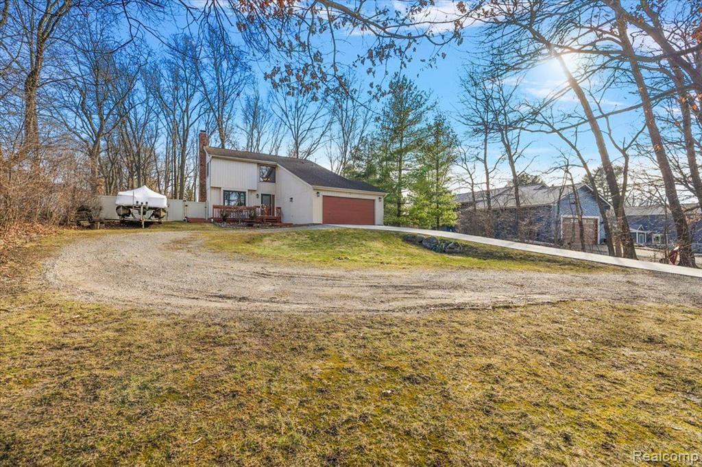 5621 SALLY Road, Clarkston, MI 48348 — Photo 45