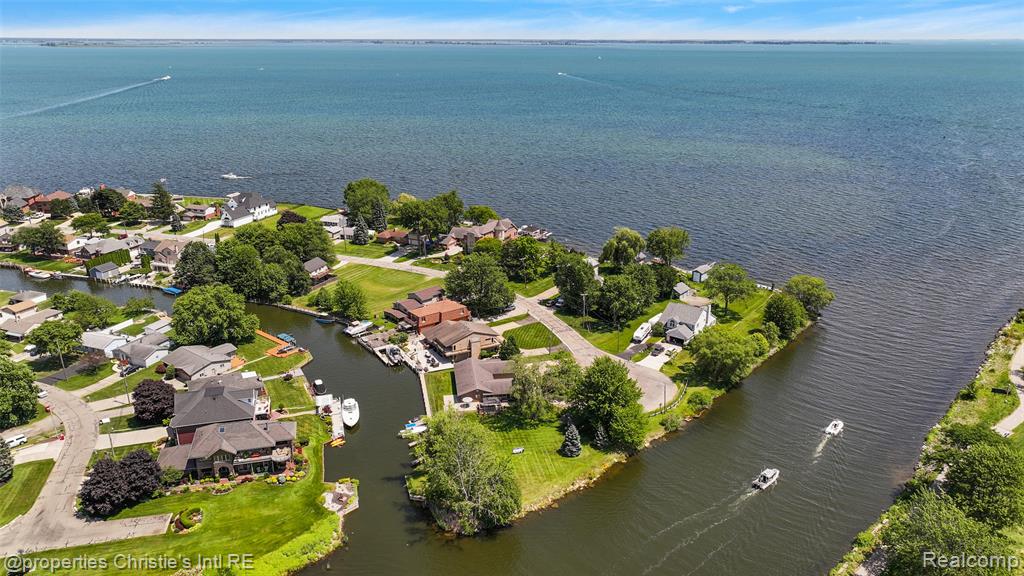 37337 LAKESHORE Drive, Harrison Township, MI — Photo 6