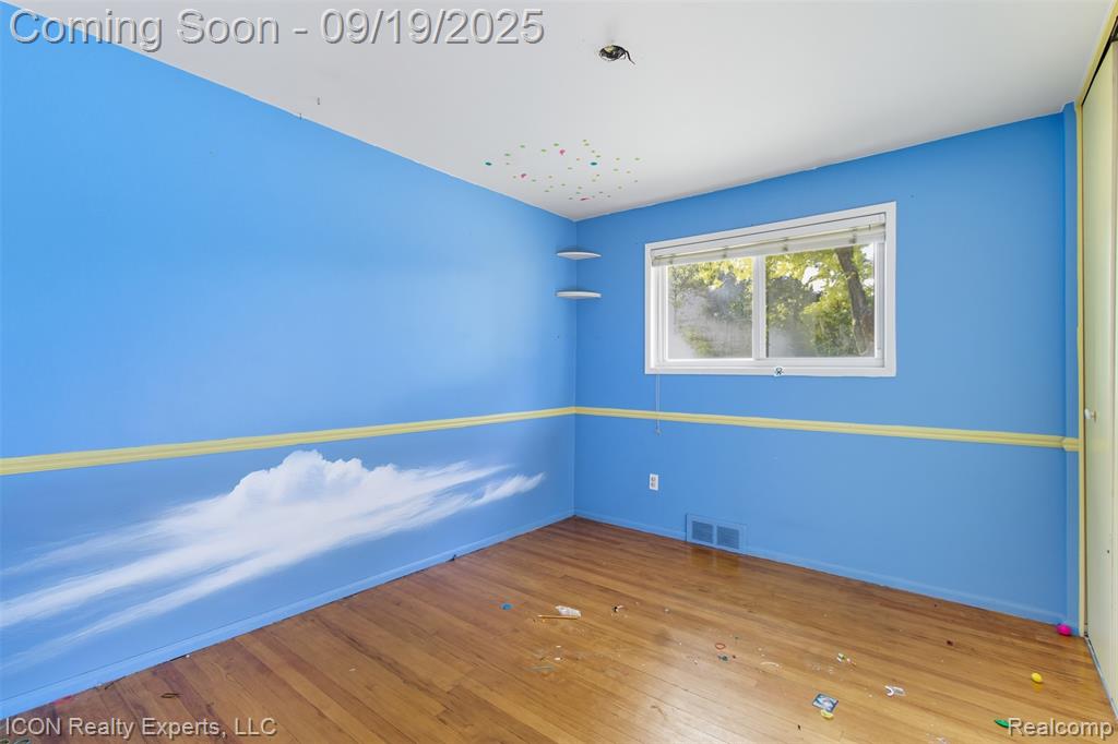 8843 Headley Drive, Sterling Heights, MI 48314 — Photo 9
