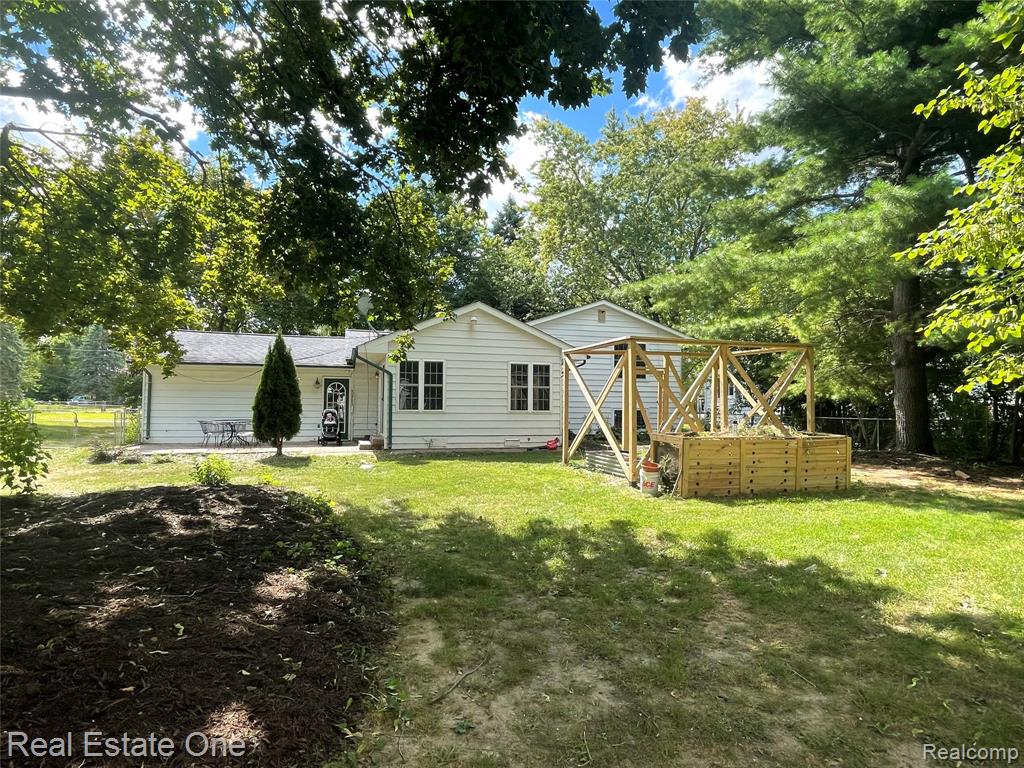 4620 Kempf Street, Waterford, MI 48329 — Photo 54
