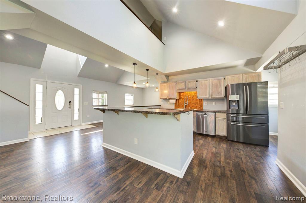 4458 Seeden Street, Waterford, MI 48329 — Photo 21