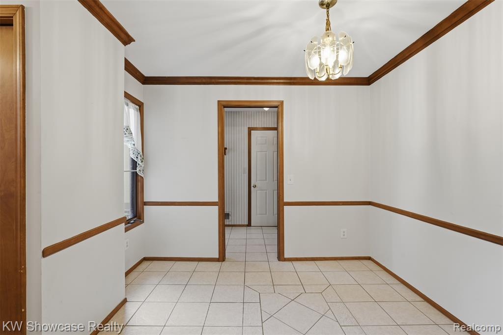 42289 Saratoga Circle, 8, Canton, MI 48187 — Photo 16