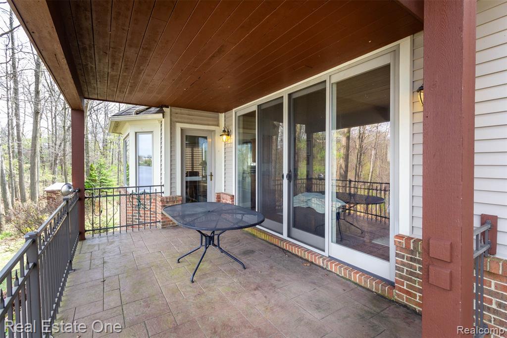 10215 Mill Pointe Drive, Goodrich Vlg, MI — Photo 54