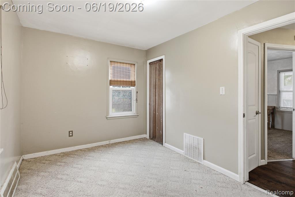 529 Champaign Road, Lincoln Park, MI 48146 — Photo 7