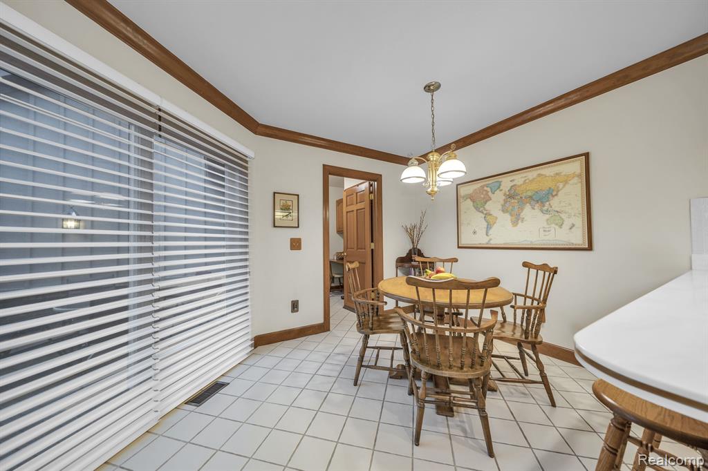 37799 SIENA Drive, Farmington Hills, MI 48331 — Photo 13