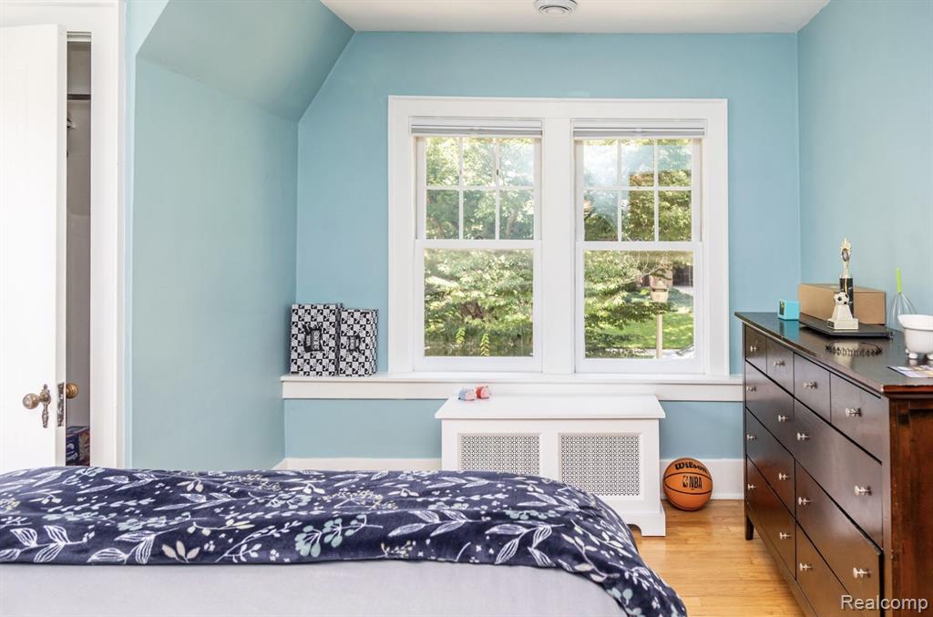 425 Everett Drive, Lansing, MI 48915 — Photo 12