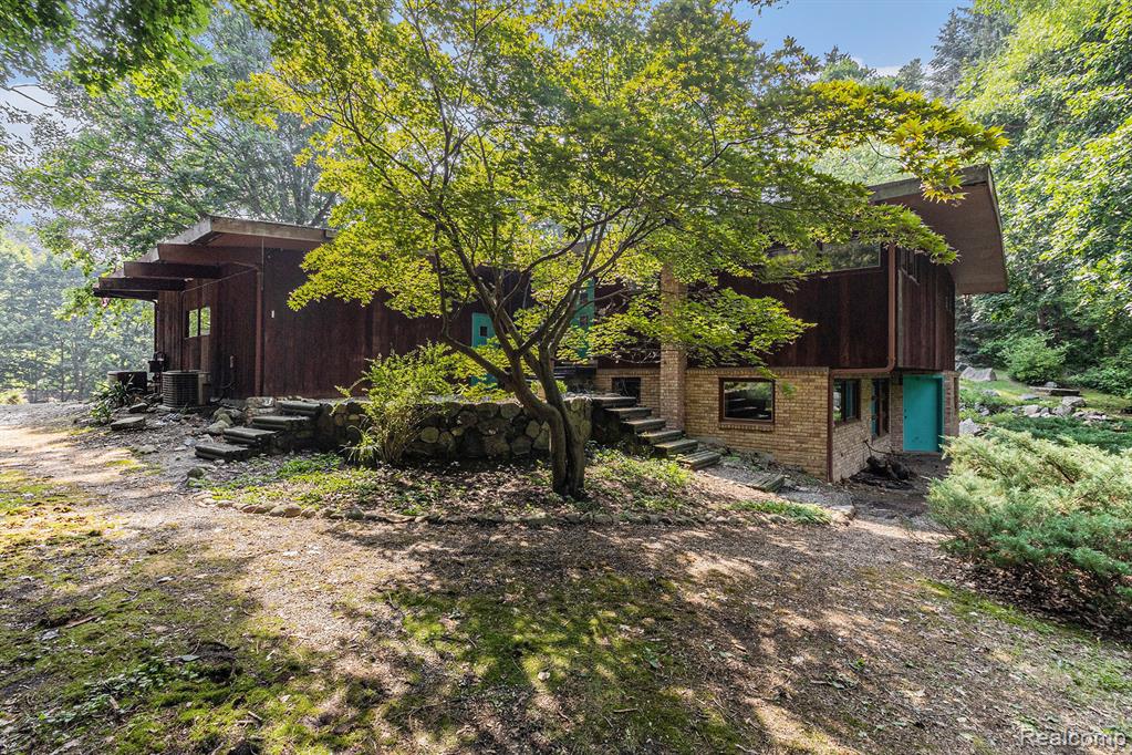 3192 Paint Creek Drive, Oakland, MI — Photo 36