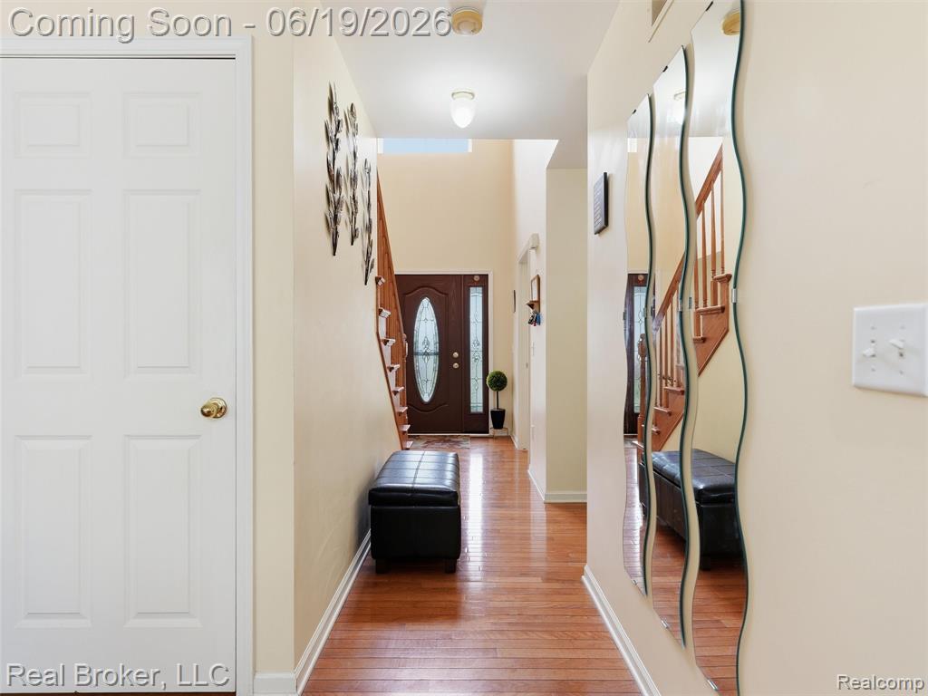 6729 Eckerman Drive, Troy, MI 48085 — Photo 9