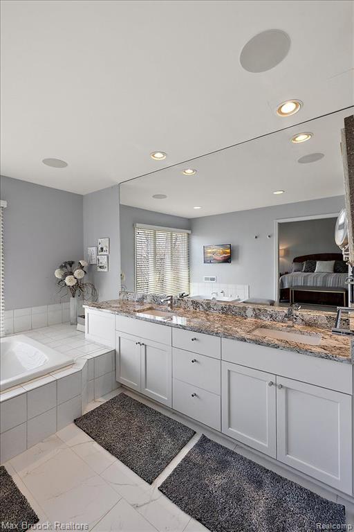 892 TARTAN Trail, Bloomfield Hills, MI 48304 — Photo 25