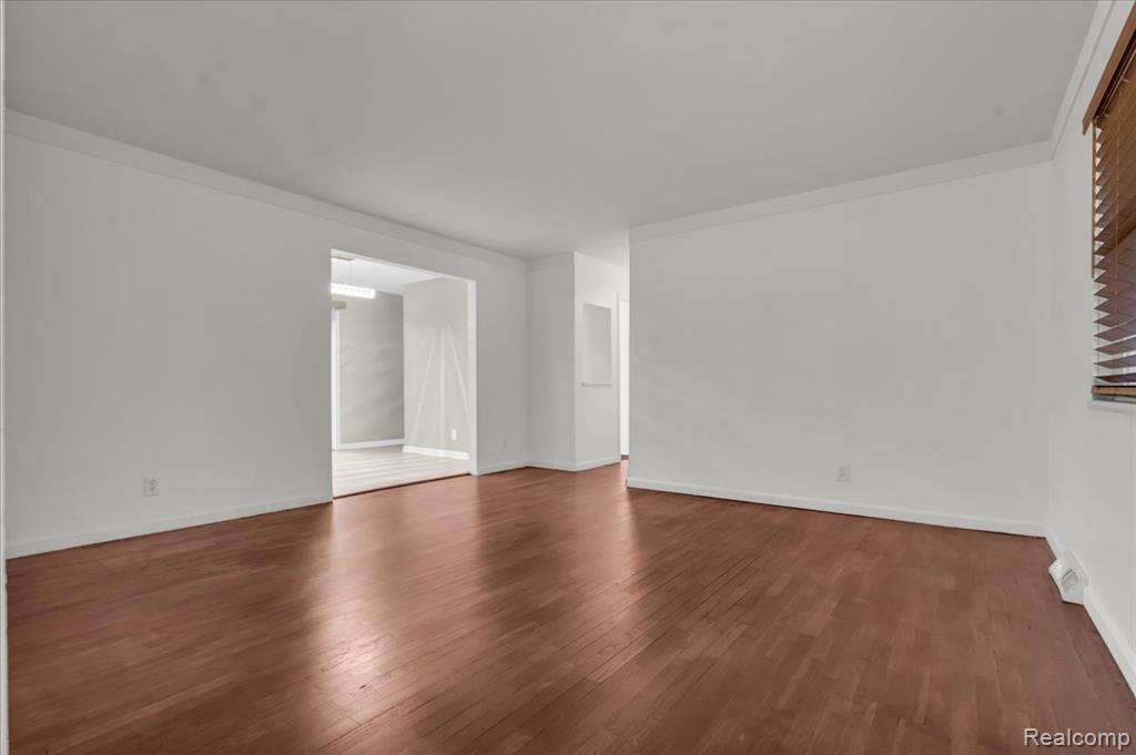 4460 Bristolwood Drive, Flint, MI 48507 — Photo 5