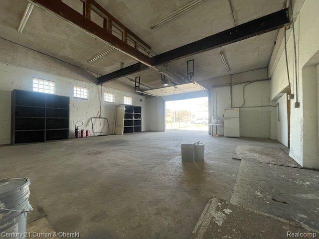 8715 HARPER Avenue, Detroit, MI 48213 — Photo 10