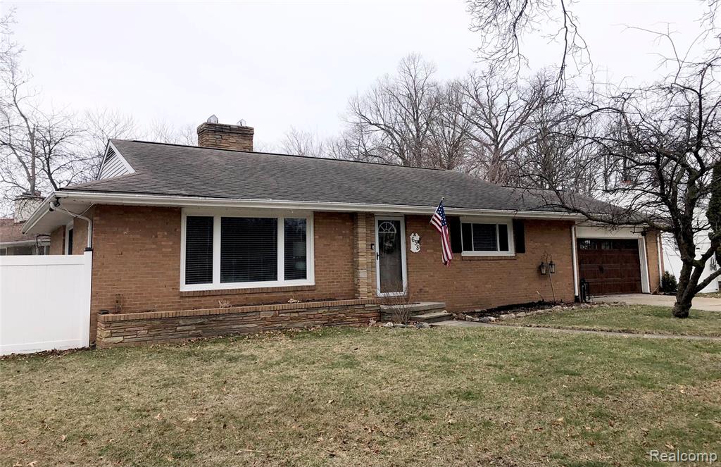 638 Maxine Street, Flint, MI 48503 — Photo 2