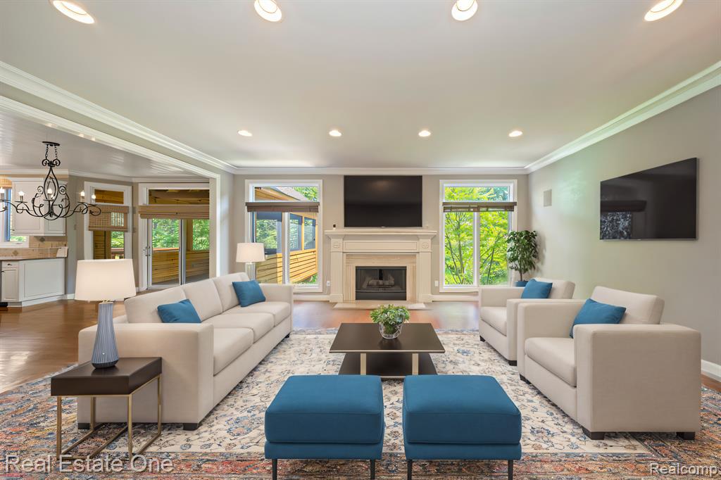 6745 CHARING Crossing, West Bloomfield, MI — Photo 24