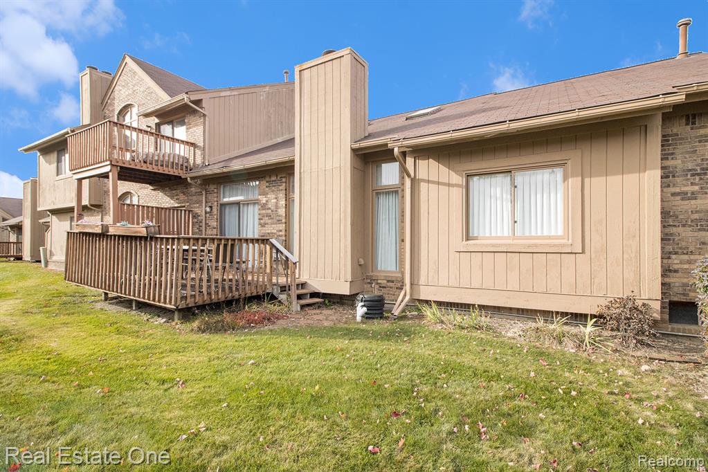 6121 Westbrooke Drive, 7, West Bloomfield, MI — Photo 22