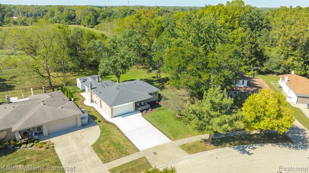 5355 CHURCH HILL Drive, Troy, MI 48085 — Photo 25