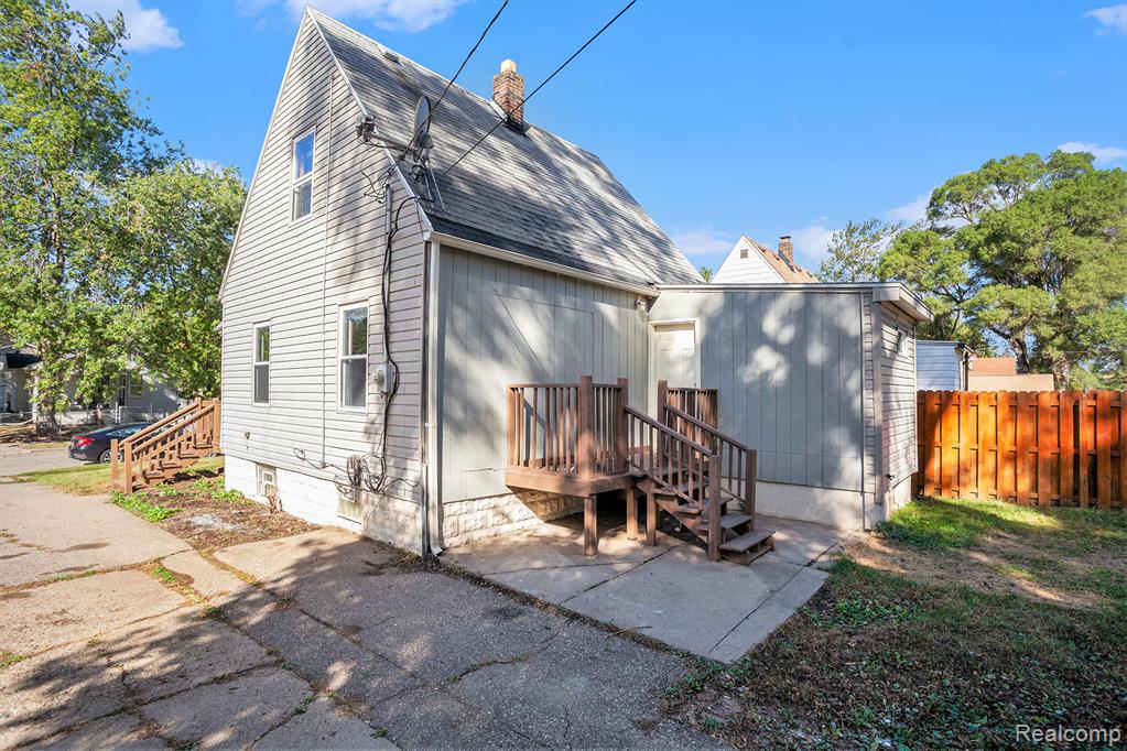 770 Cameron Avenue, Pontiac, MI 48340 — Photo 12