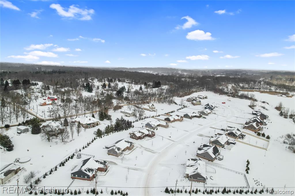 10029 Quarry Ridge Road, Clarkston, MI — Photo 14
