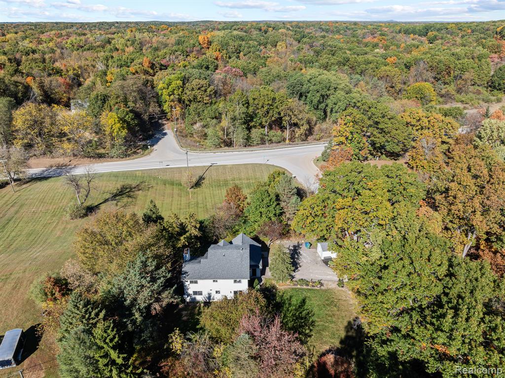 4971 N Tipsico Lake Road, Hartland, MI 48353 — Photo 3