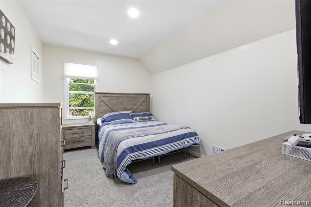 3836 Cadillac Boulevard, Detroit, MI 48214 — Photo 17
