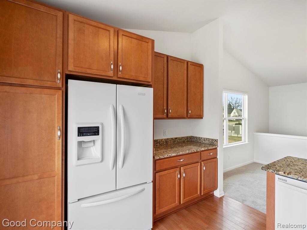1051 PADDOCK Lane, South Lyon, MI 48178 — Photo 14
