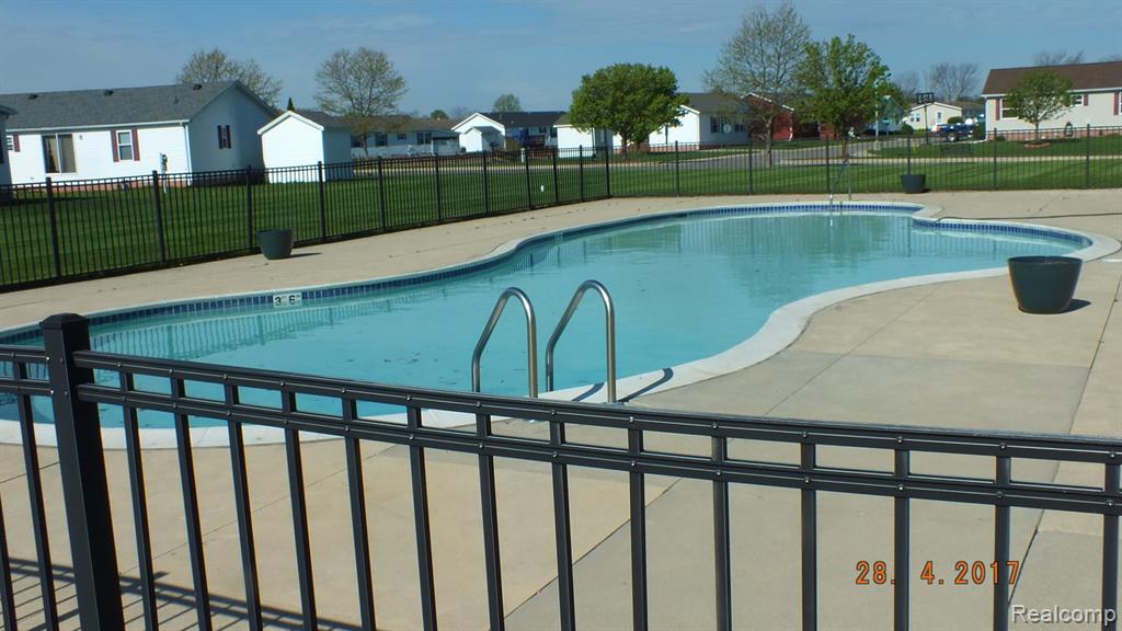 815 Jacobs Landing, Monroe, MI 48161 — Photo 18