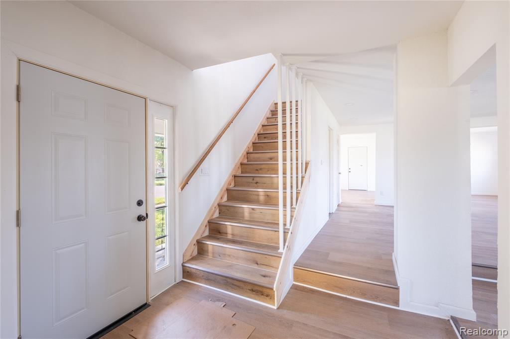 714 Lippincott Boulevard, Flint, MI 48503 — photo 2