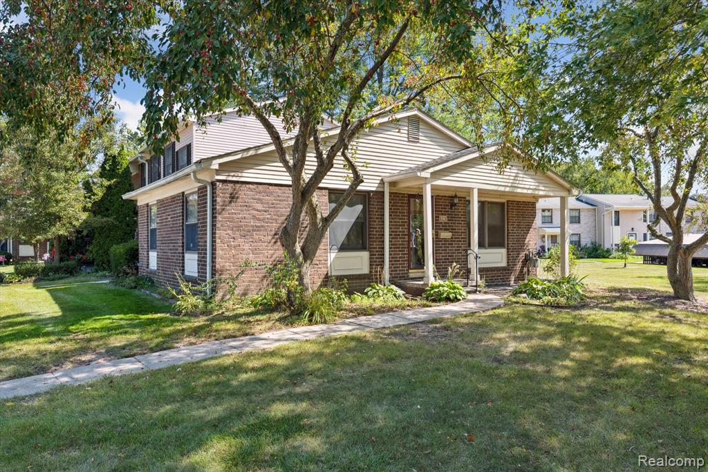 8346 Lakeview Drive, Ypsilanti, MI 48198 — Photo 3