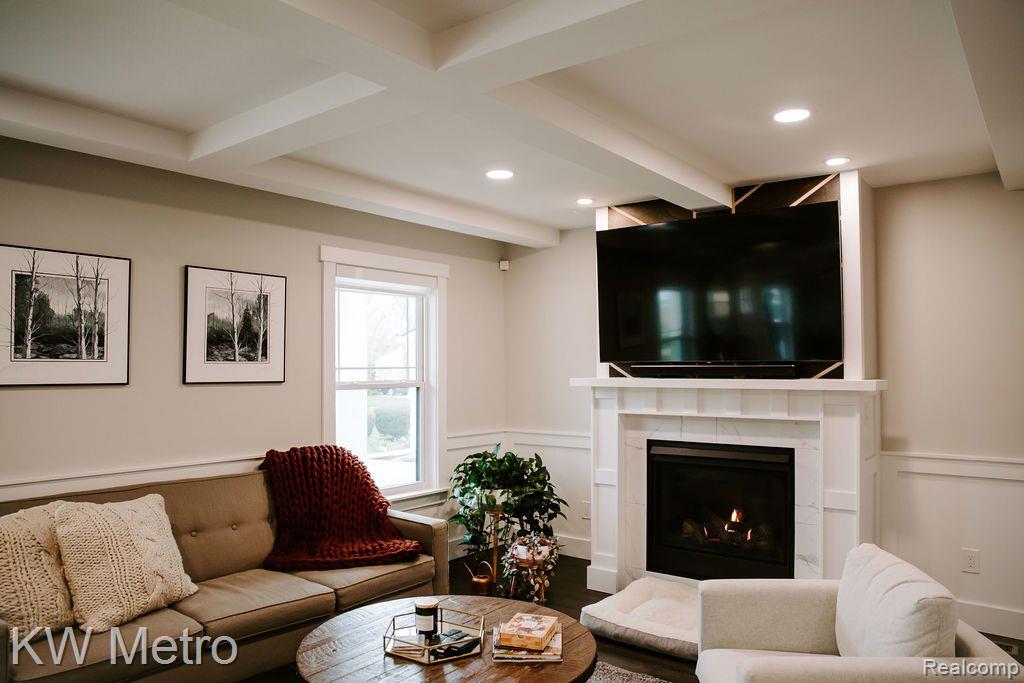 973 ALLEN Drive, Northville, MI 48167 — Photo 8