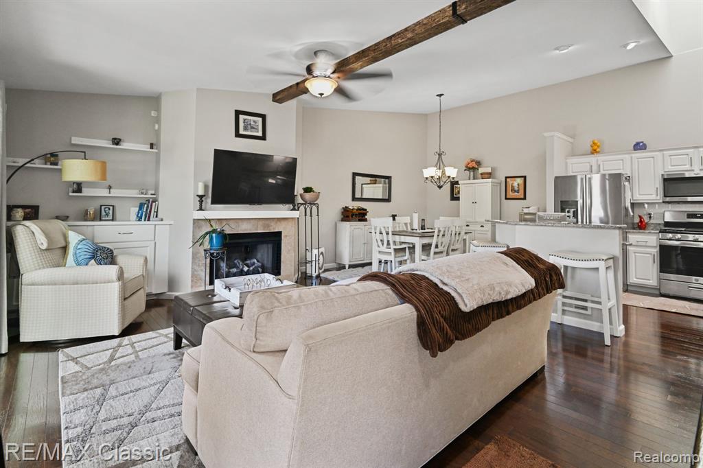 38863 COUNTRY Circle, 88, Farmington Hills, MI 48331 — Photo 4