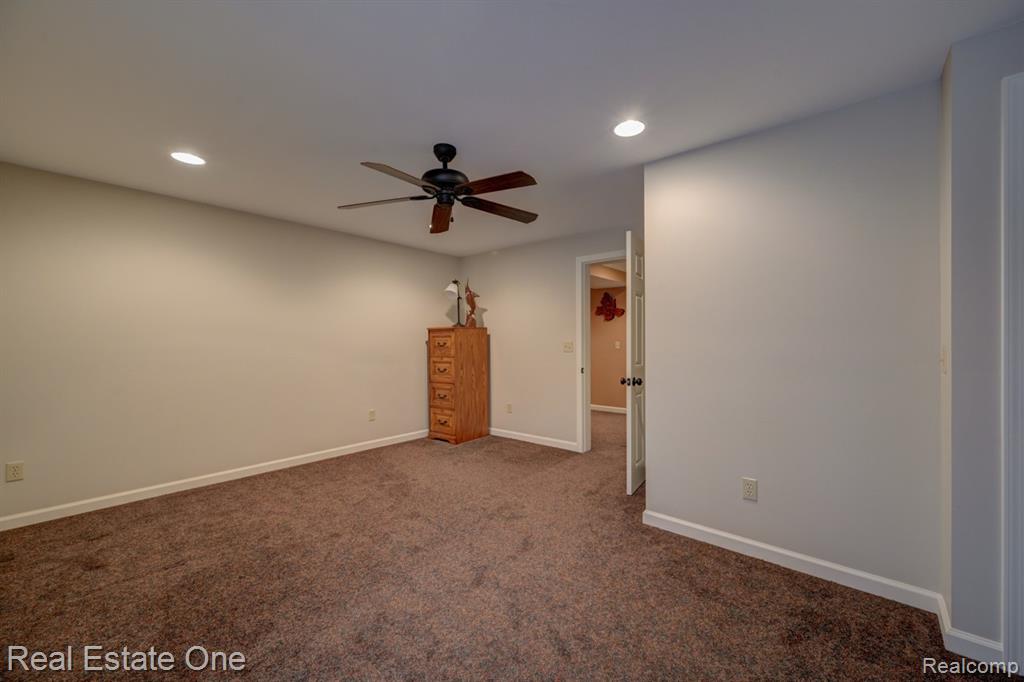 6564 Summit Ridge, Clarkston, MI — Photo 37