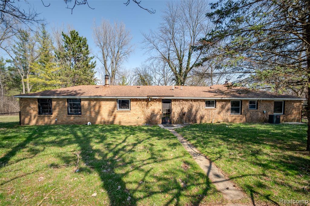 8780 Dixie Highway, Birch Run, MI 48415 — Photo 23
